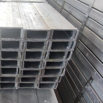 JIS S235JR a galvanisé la barre de la Manche d'acier au carbone enduite par zinc de la Manche de l'acier 50*50mm