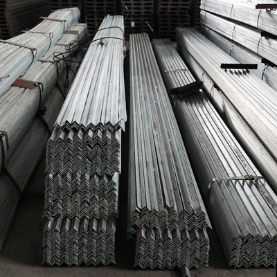 Couche en acier galvanisée laminée à chaud de zinc de profil de cornière avec la catégorie AISI 6mm