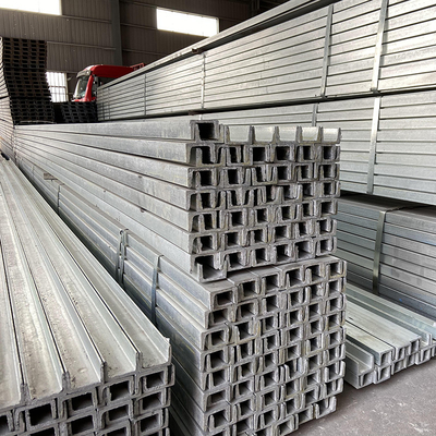 6mm 8mm a galvanisé la forme structurelle en acier du profil C/U en métal de la Manche