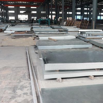 Q235 a enduit le zinc d'une première couche de peinture de fer de GI de l'acier de tôle 4x8 a enduit DX51D