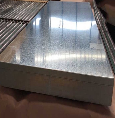 La tôle d'acier laminée à chaud Z275 a galvanisé le plat 4x8 pi 10mm 12mm 16mm de feuille de fer en métal