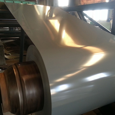 Gl enduit par couleur a enduit le feuillard d'une première couche de peinture galvanisé par bobine en acier de PPGI 1500mm