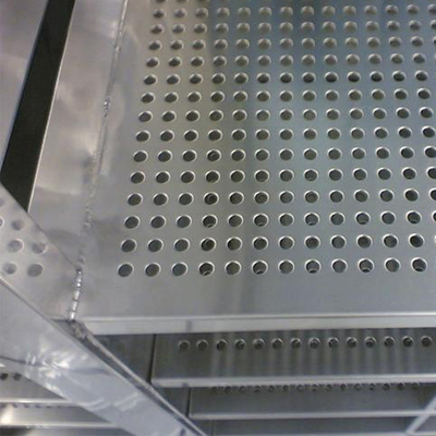 ASTM 304 a perforé le plat laminé à chaud de feuille d'acier inoxydable autour du trou 10mm