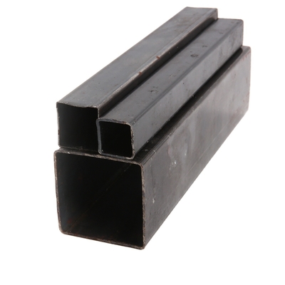 La tuyauterie noire 2 x 2 de place de fer d'AiSi 2.5mm a galvanisé le tube JIS de place
