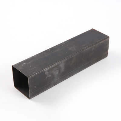 La tuyauterie noire 2 x 2 de place de fer d'AiSi 2.5mm a galvanisé le tube JIS de place