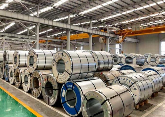 La vente chaude directe d'usine a enduit la bobine d'une première couche de peinture en acier galvanisée